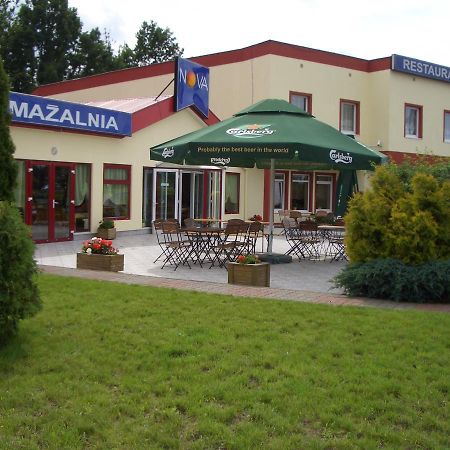 Restauracja - Hotel Nova Skepe Buitenkant foto